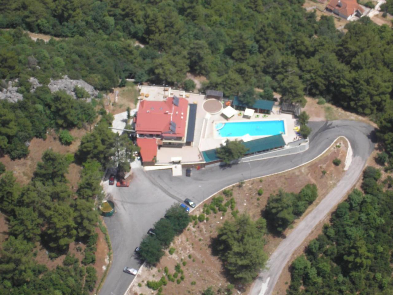 Apolis Hotel Mouzaki Buitenkant foto